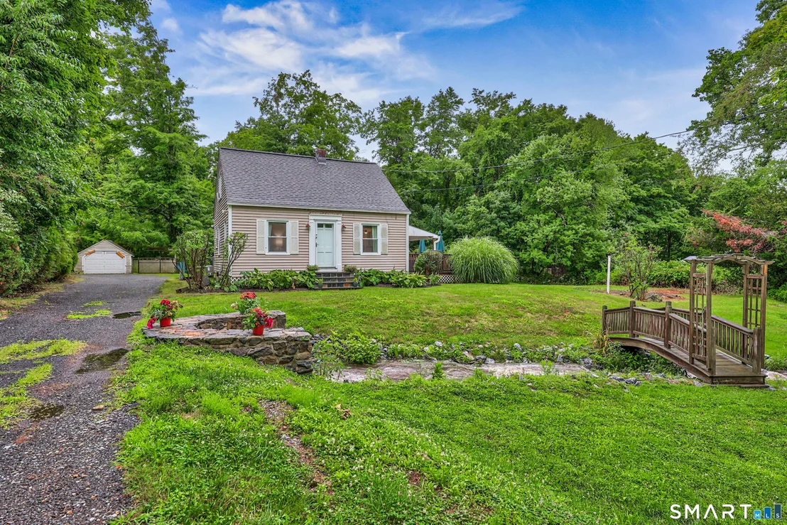 Photo of 124 Blackberry Hill Road
