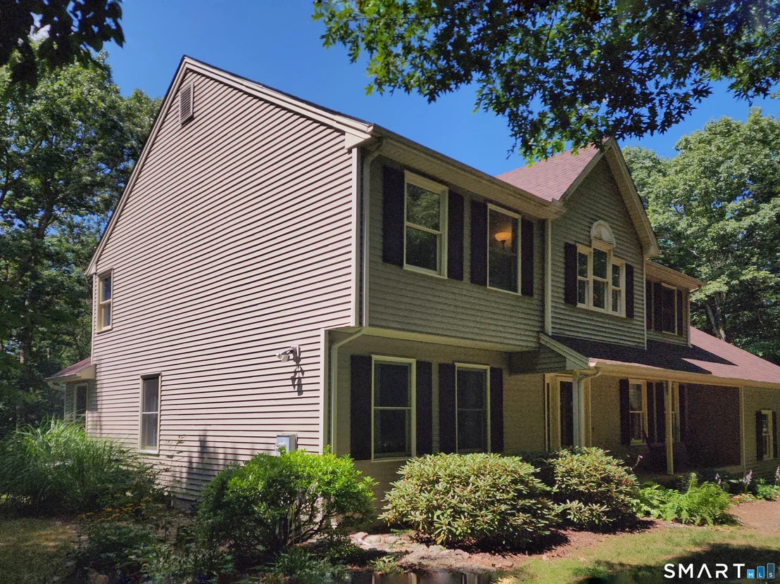 Photo of 107 Robin Drive