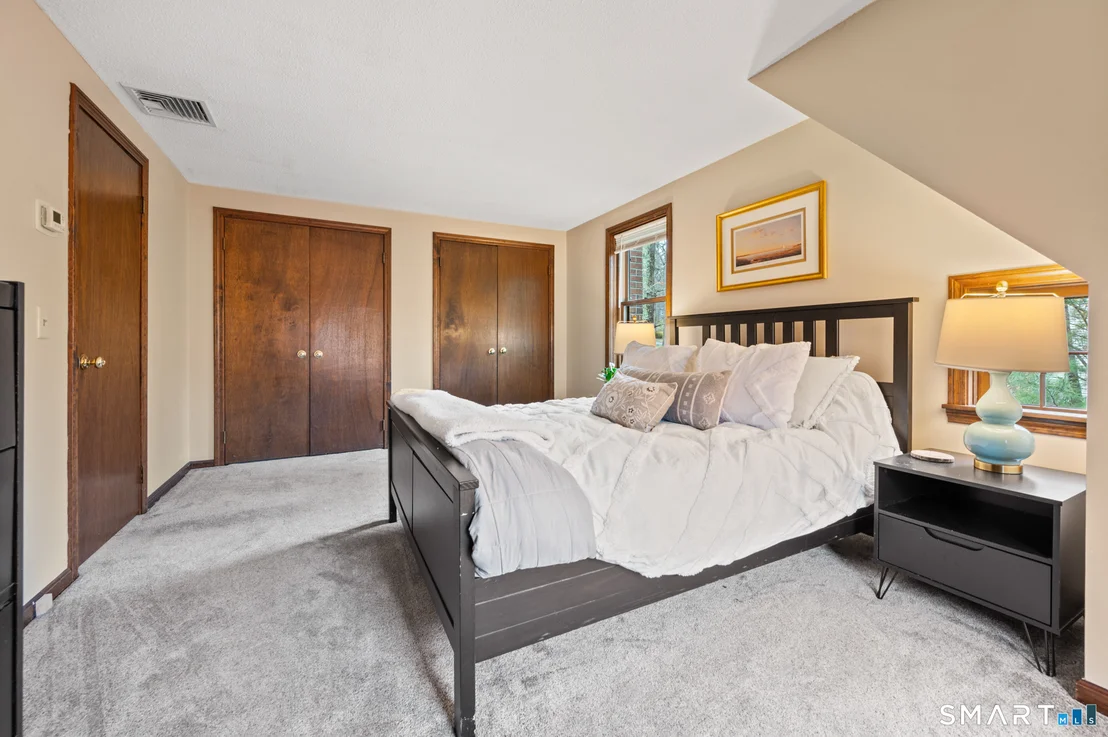 Photo of 31 Uncas Drive