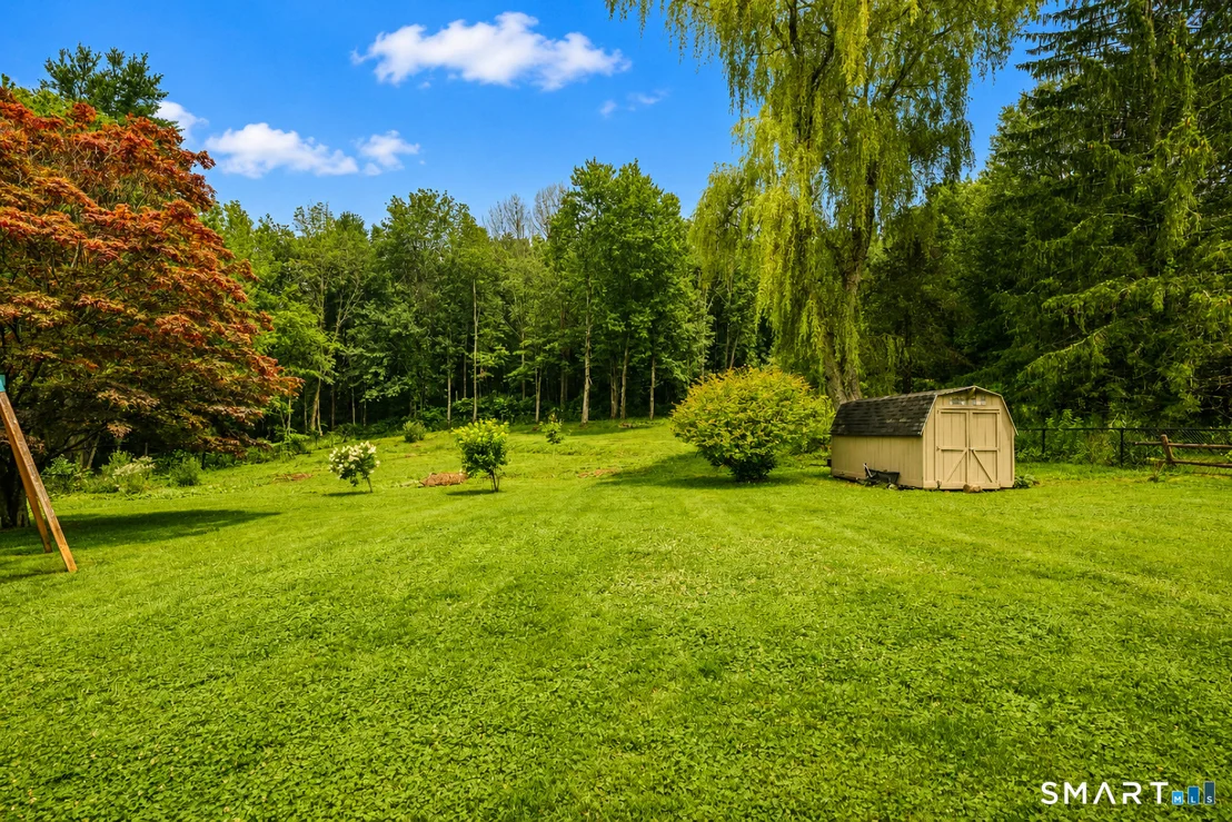 Photo of 379 Smith Pond Road