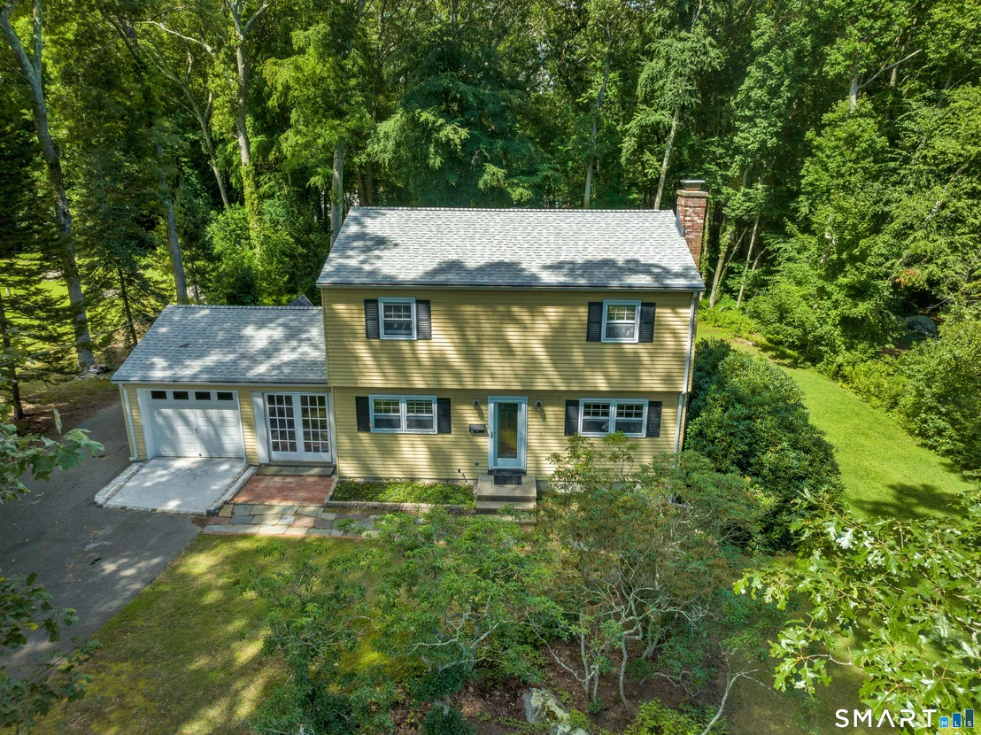 Photo of 16 Overlook Drive