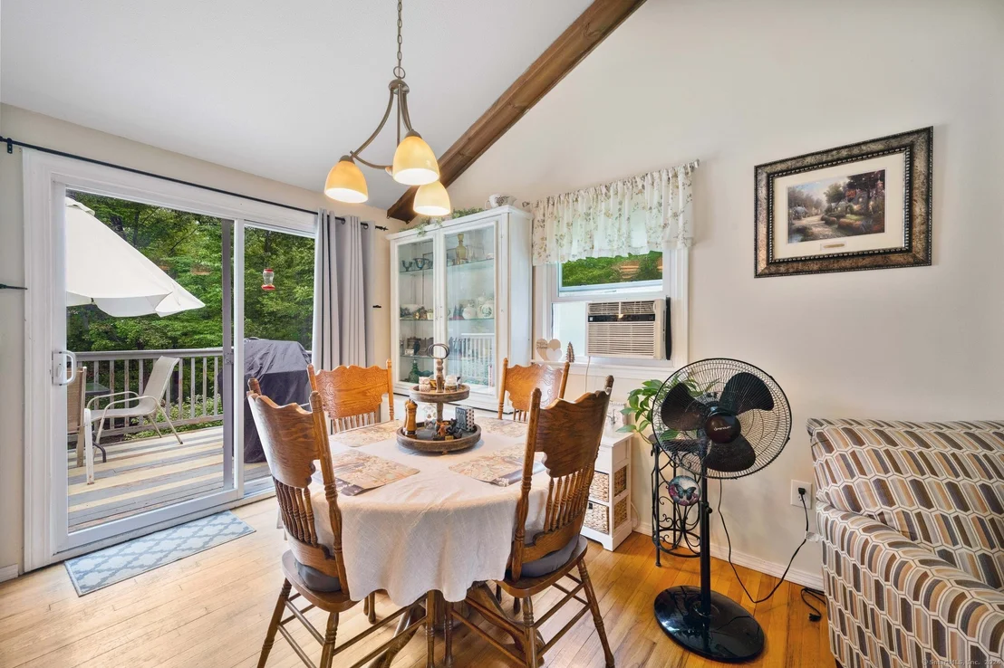 Photo of 100 Fieldstone Lane