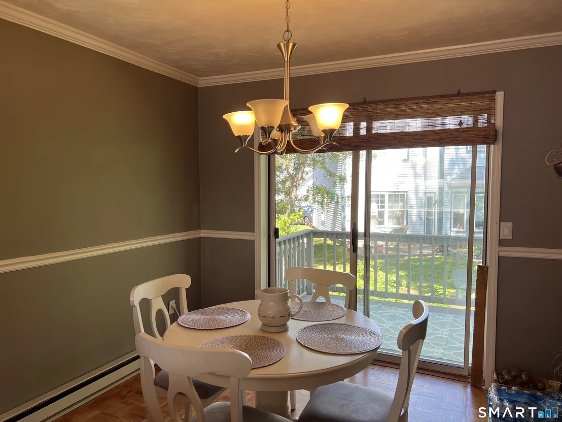 Photo of Unit 11E at 925 Oronoke Road