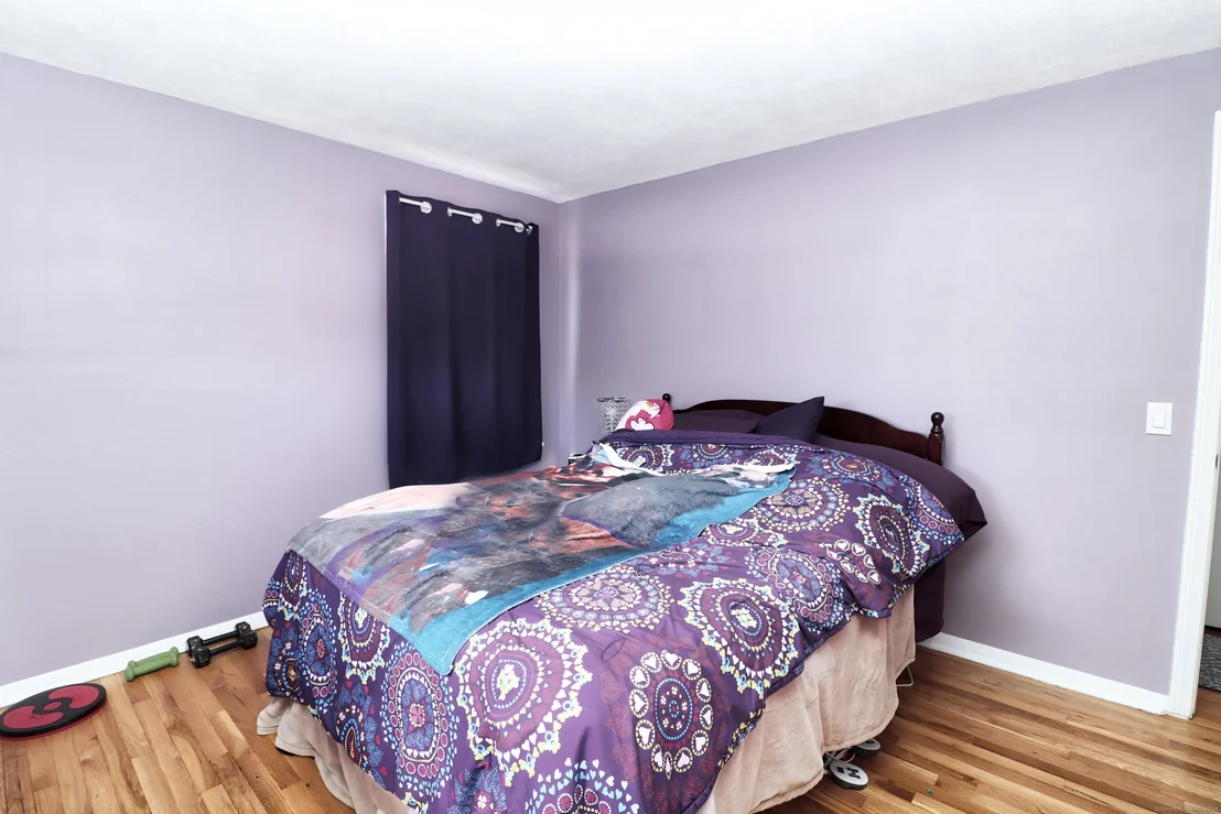 Photo of 237 Bradford Road