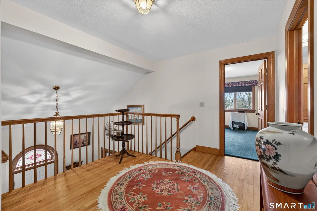 Photo of 33 Valley Drive