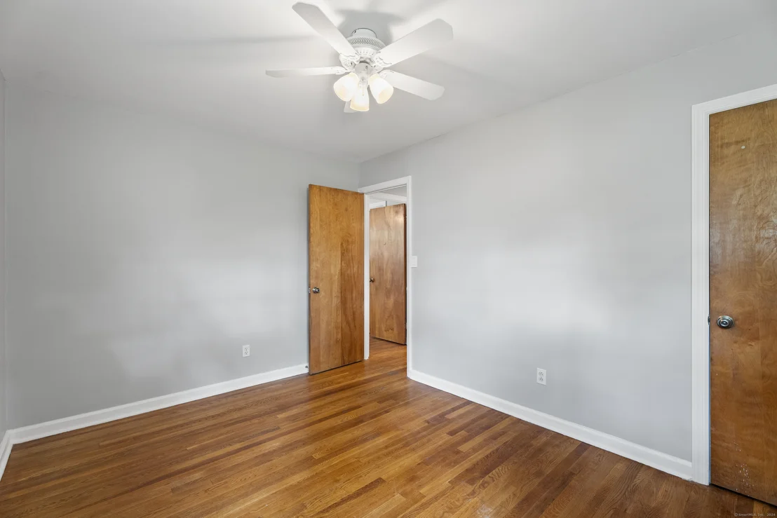 Photo of 252 Lakeview Drive