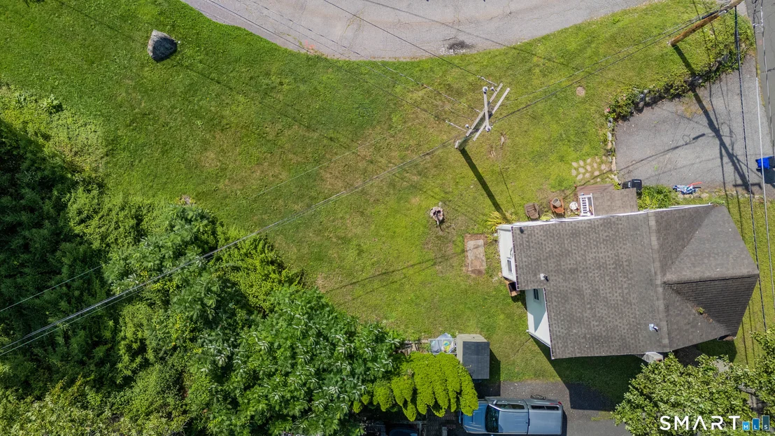 Photo of 325 Wakefield Boulevard