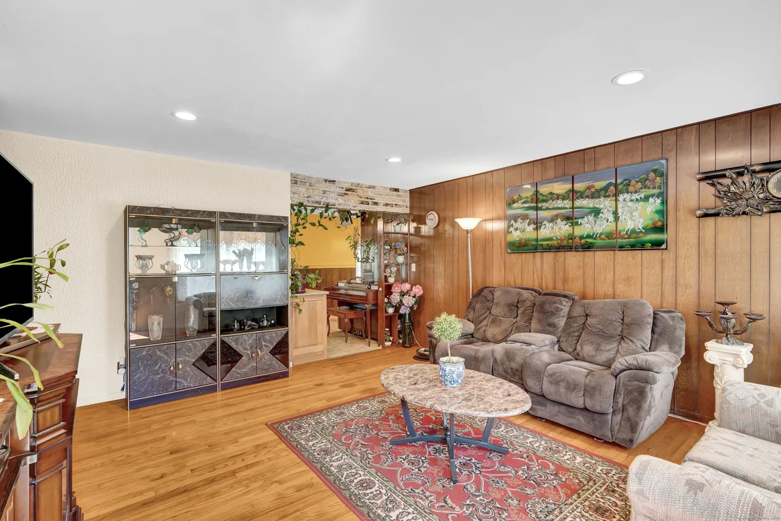 Photo of 8 Sherwood Drive