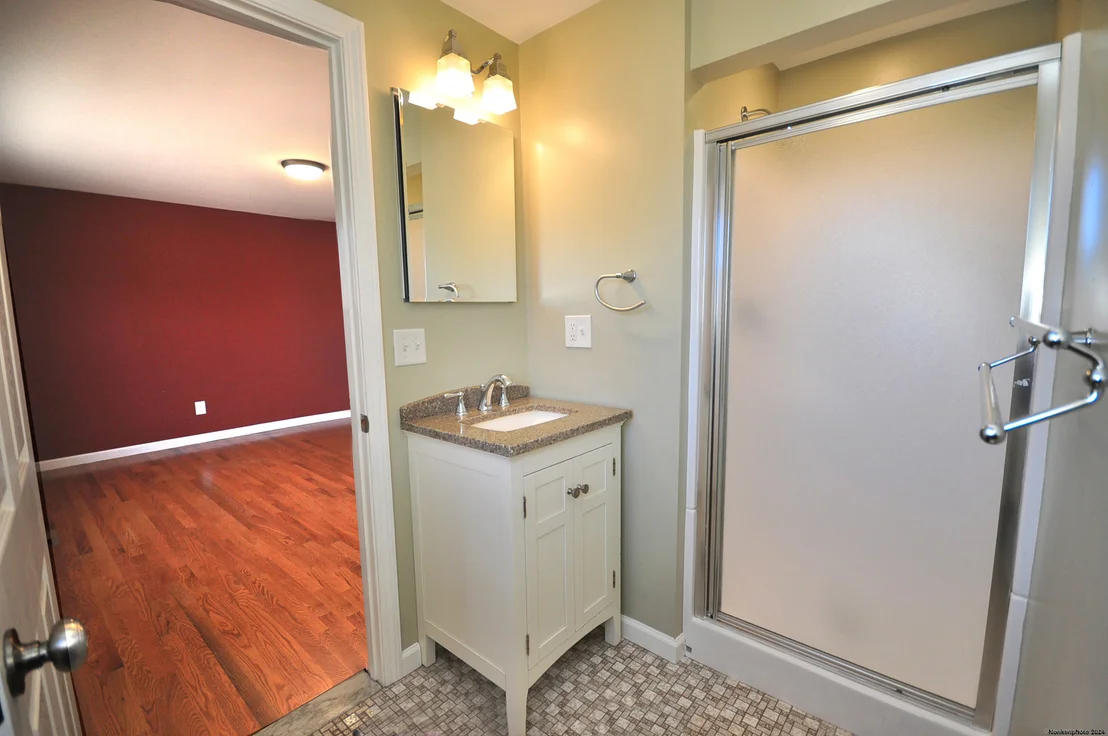 Photo of 605 Palisado Avenue