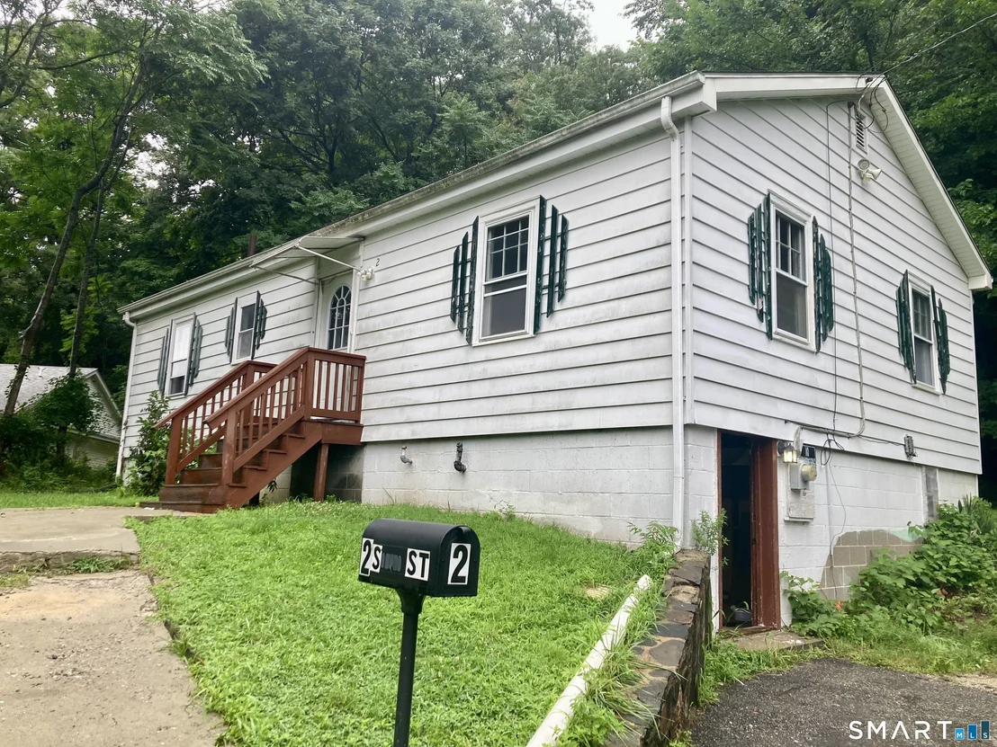 Photo of 2 School Street
