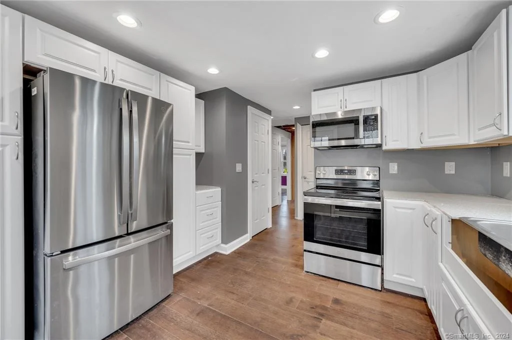 Photo of 402 Long Hill Road