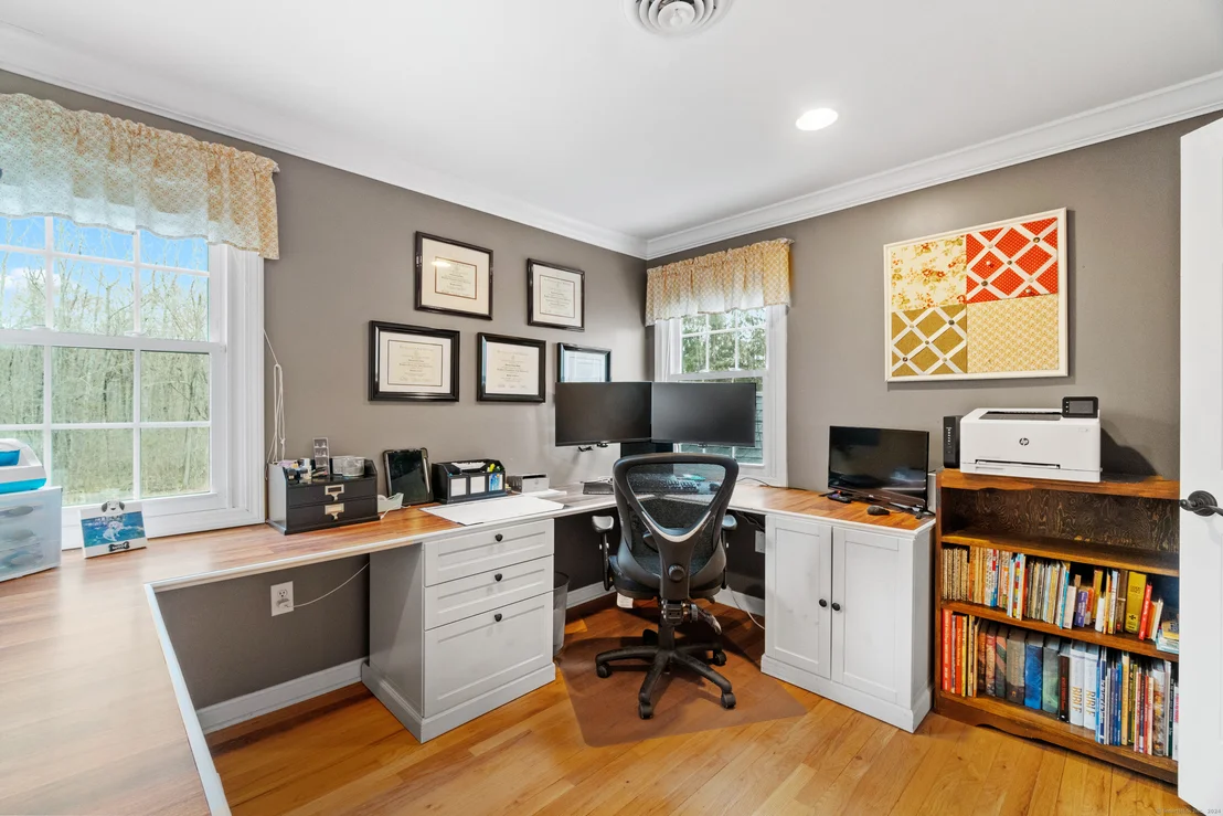 Photo of 25 Laurelwood Drive