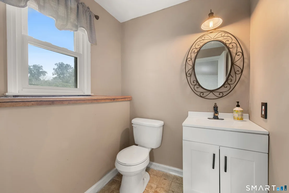 Photo of 8 Meadow Drive