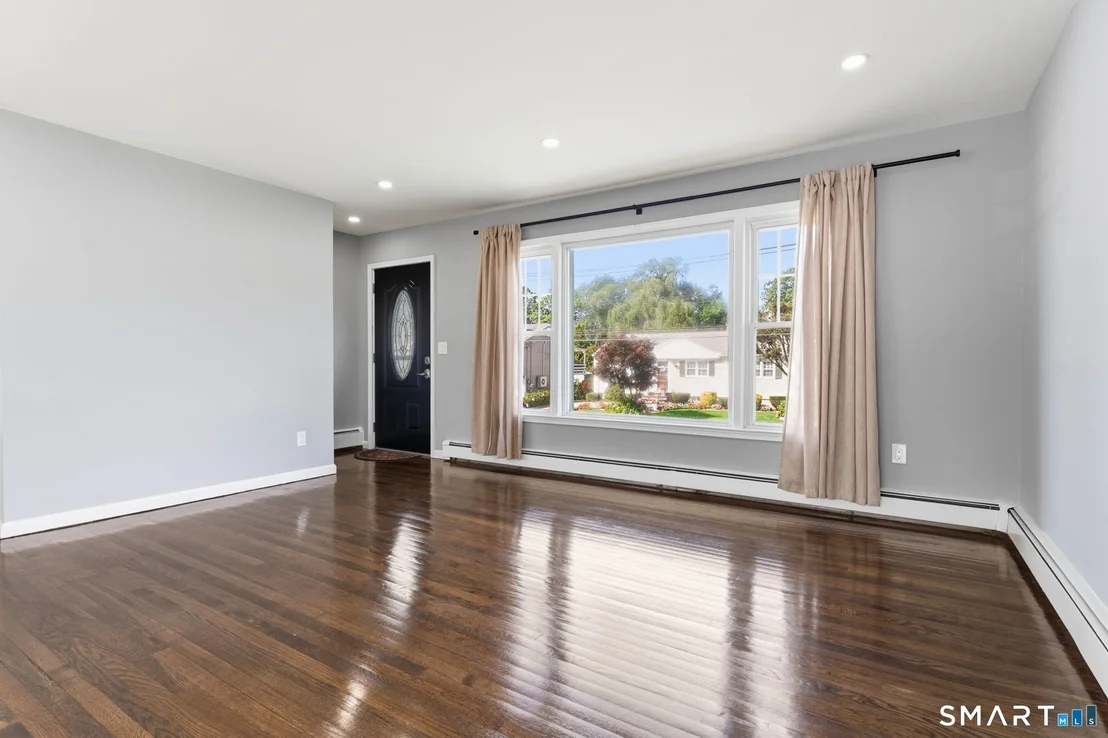 Photo of 144 Beatrice Drive