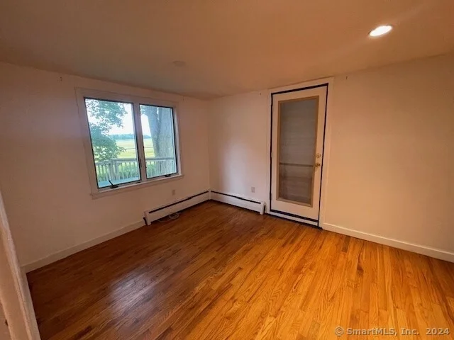 Photo of 8 Shore Grove Road