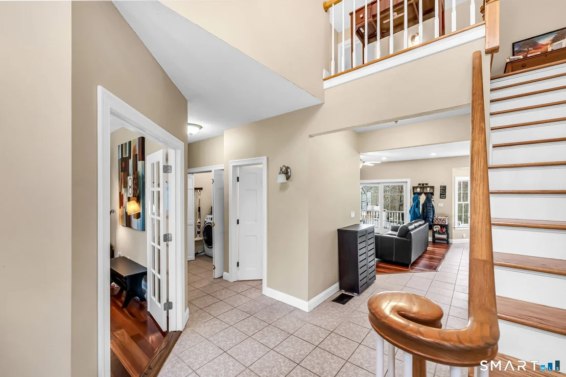 Photo of 977 Sheldon Street