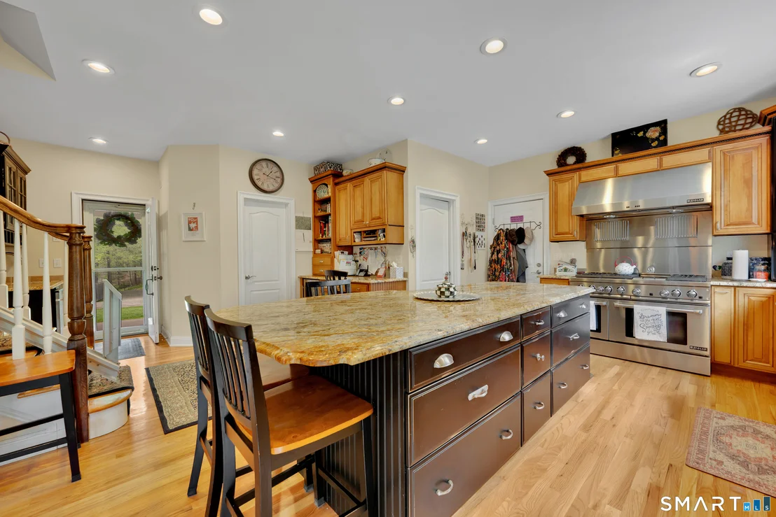 Photo of 8 Curtiss Meadows