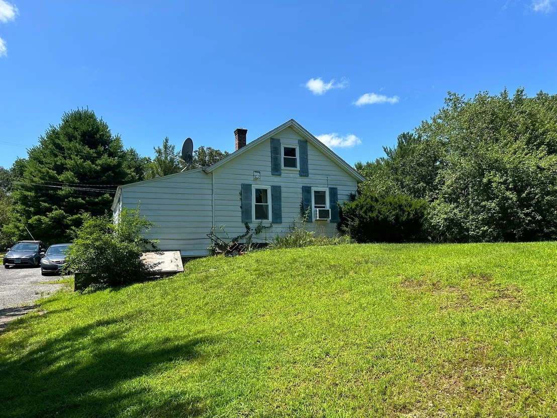 Photo of 2 Collins Road