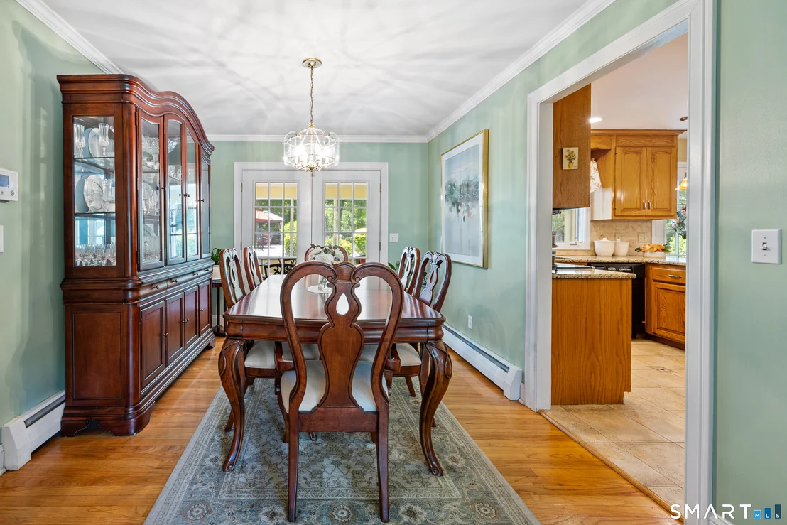 Photo of 8 Lindsley Drive