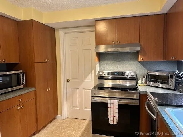 Photo of 75 Valley View Drive