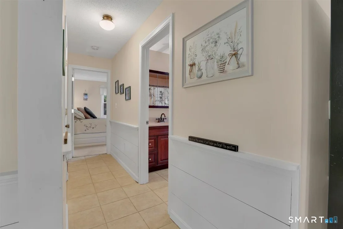 Photo of 328 Bulkeley Hill Road
