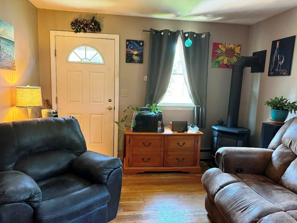 Photo of 24 Grove Avenue