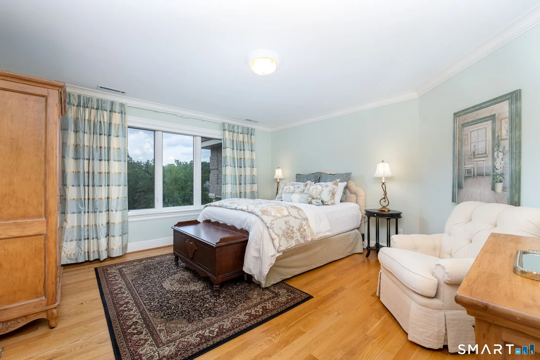 Photo of 122 Windward Place