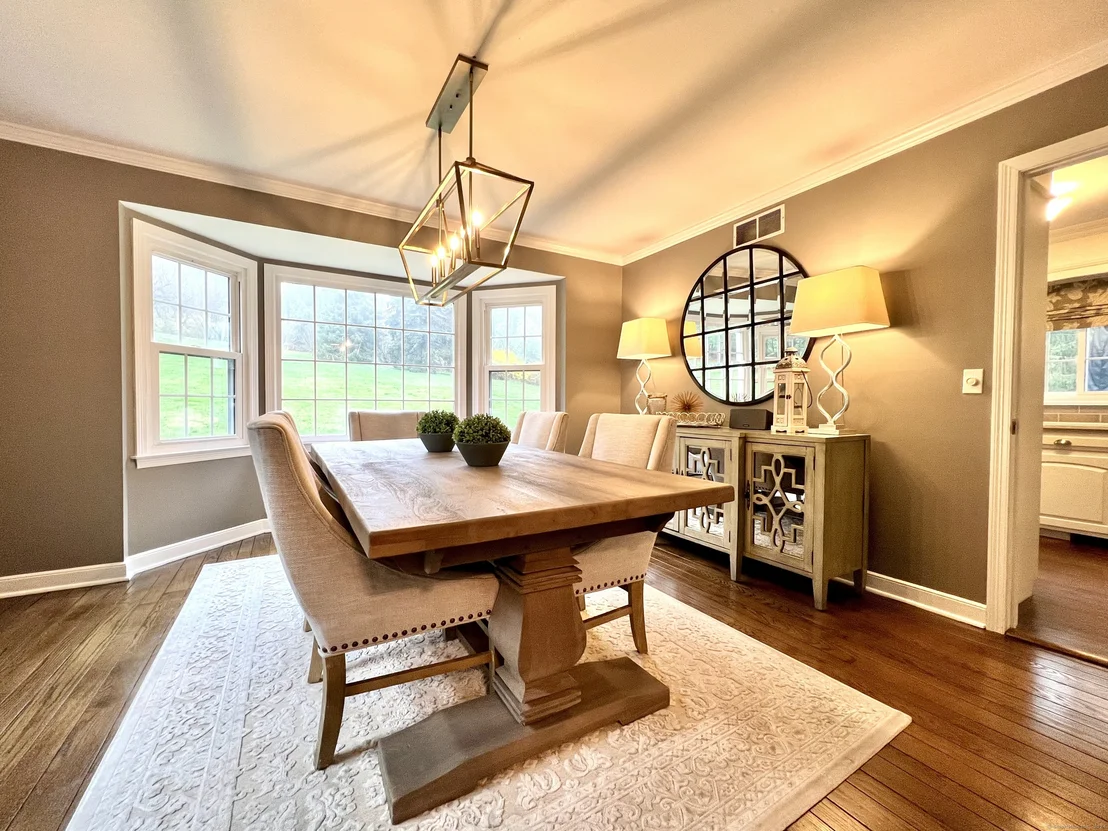 Photo of 320 Westport Road