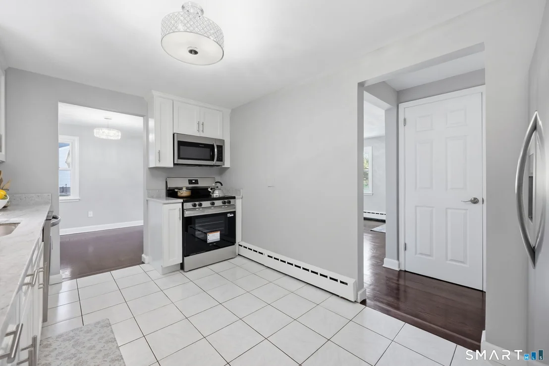 Photo of 156 Robin Hill Road