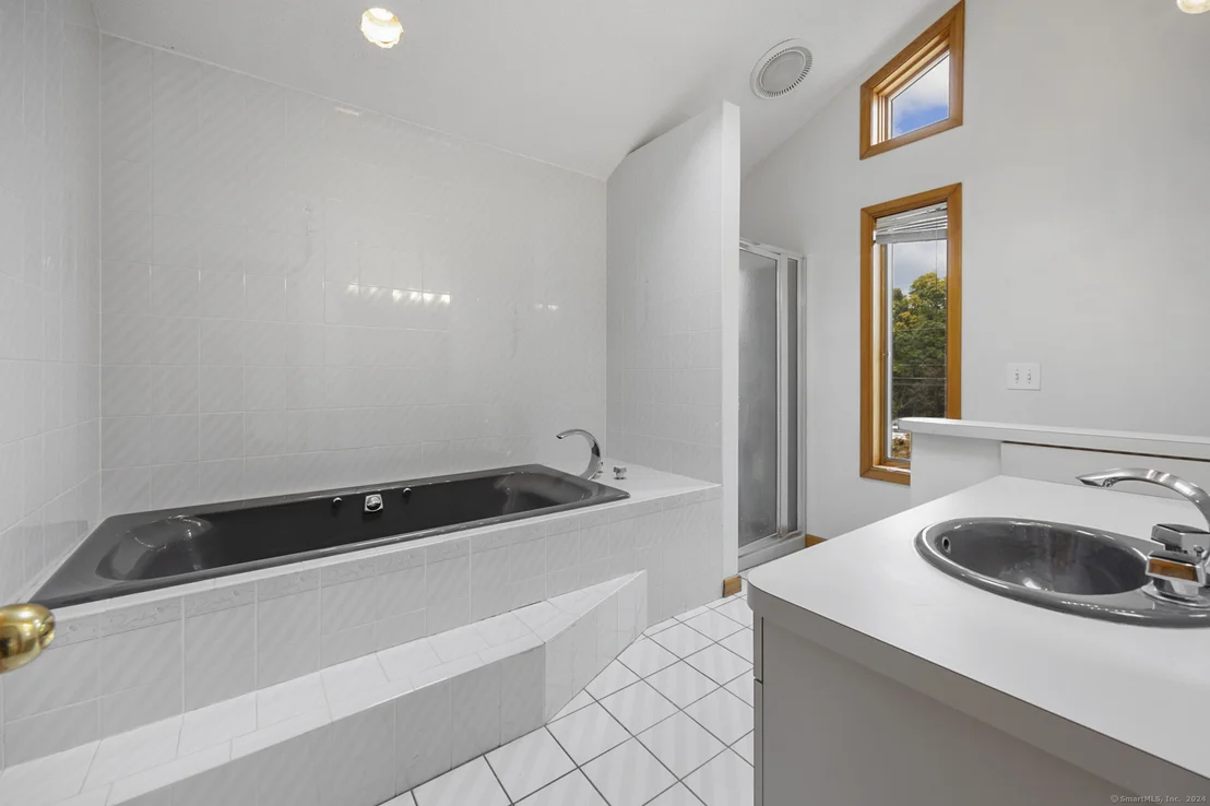 Photo of 405 Neill Drive