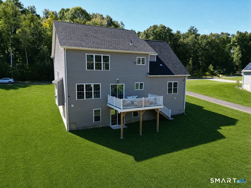 Photo of 21 Wolf Hill Road