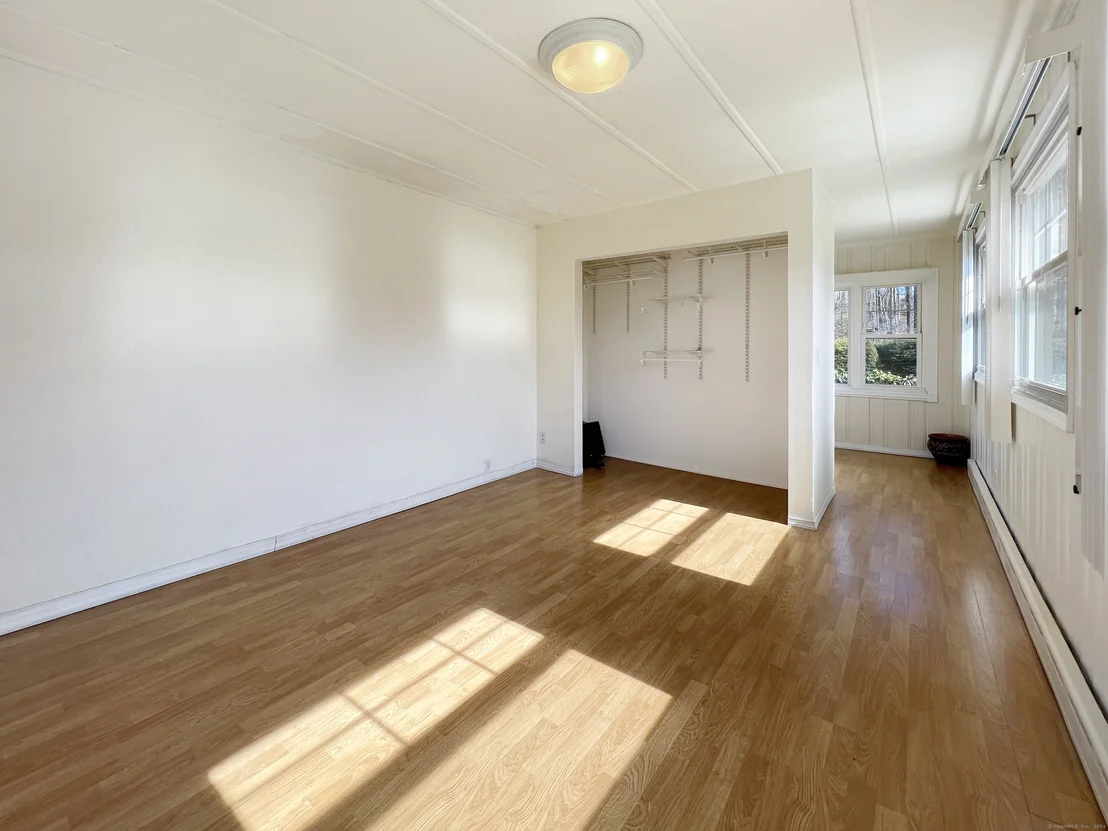 Photo of 625 Maple Hill Road
