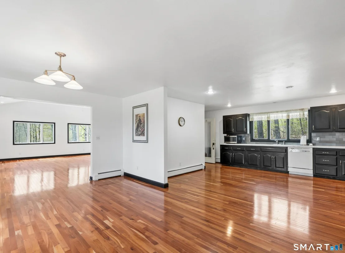 Photo of 132 Hickory Lane