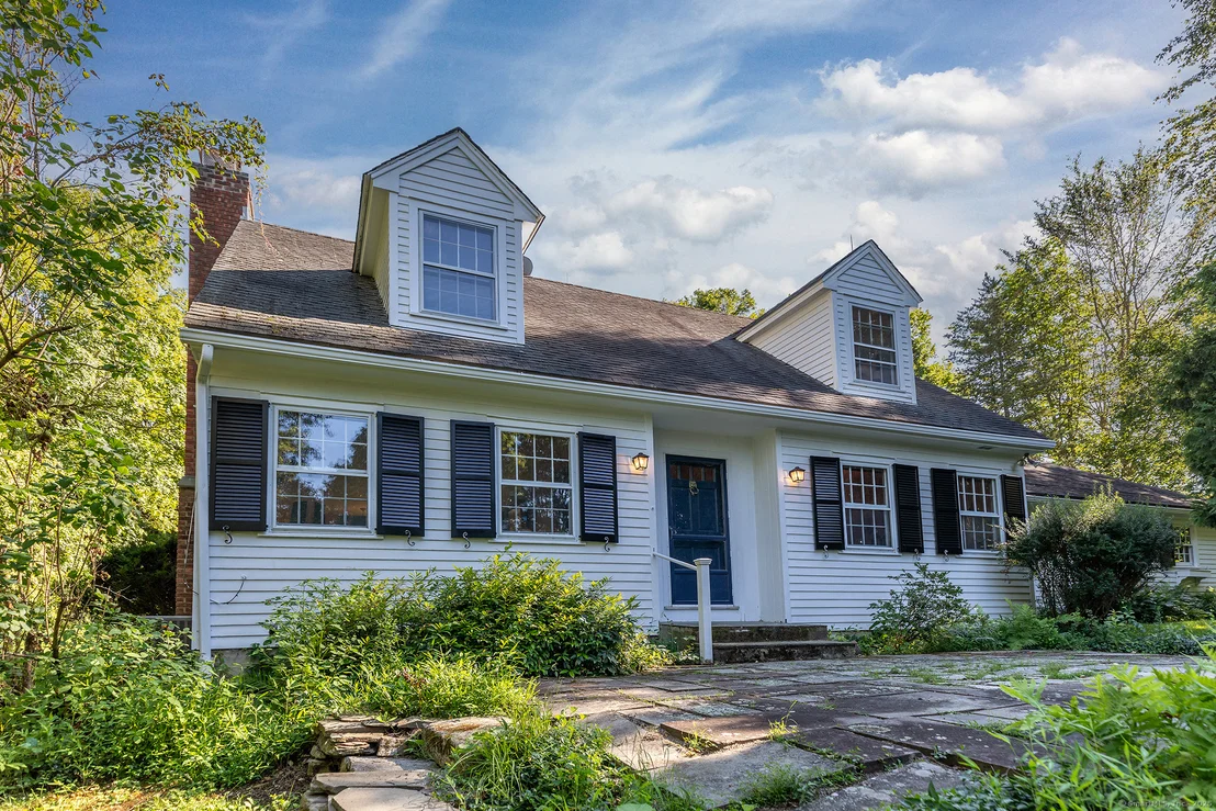 Photo of 242 Tophet Road