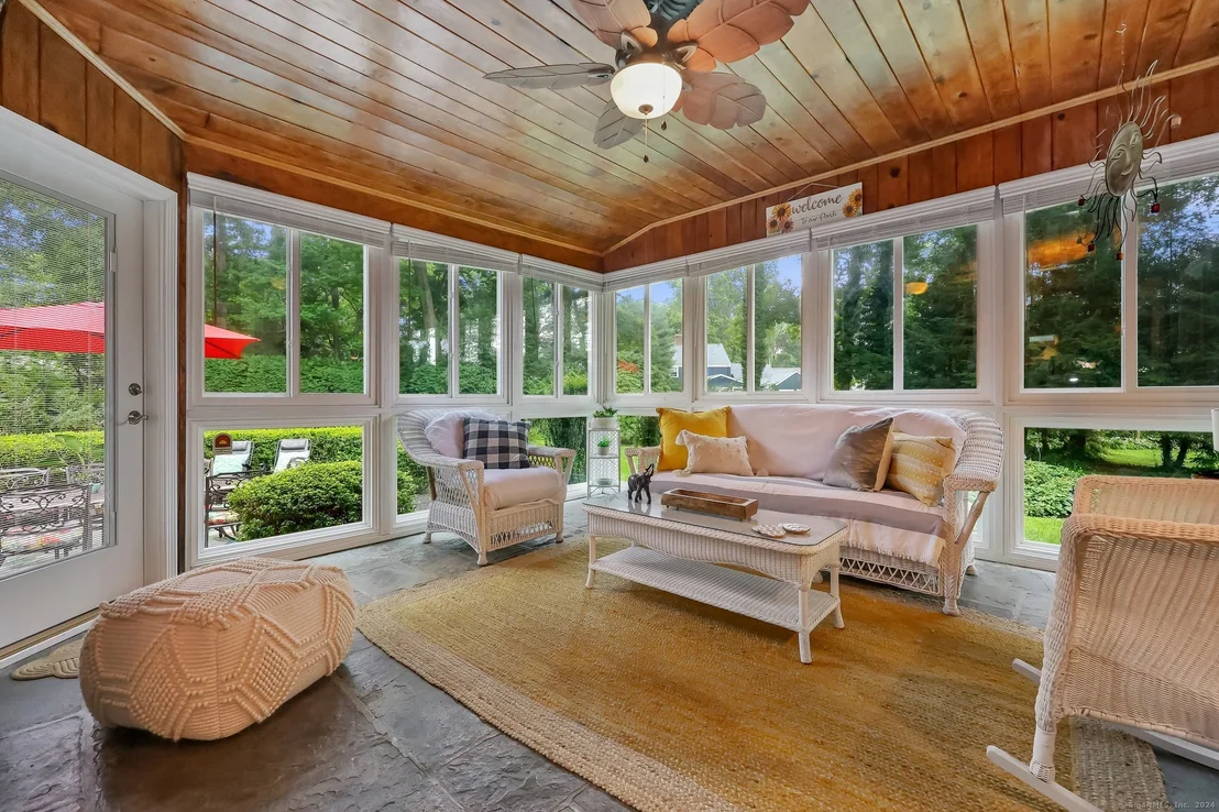 Photo of 109 Meadowcrest Drive