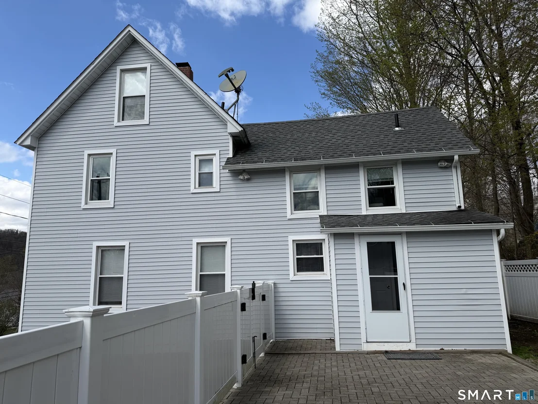 Photo of 102 Wallens Street