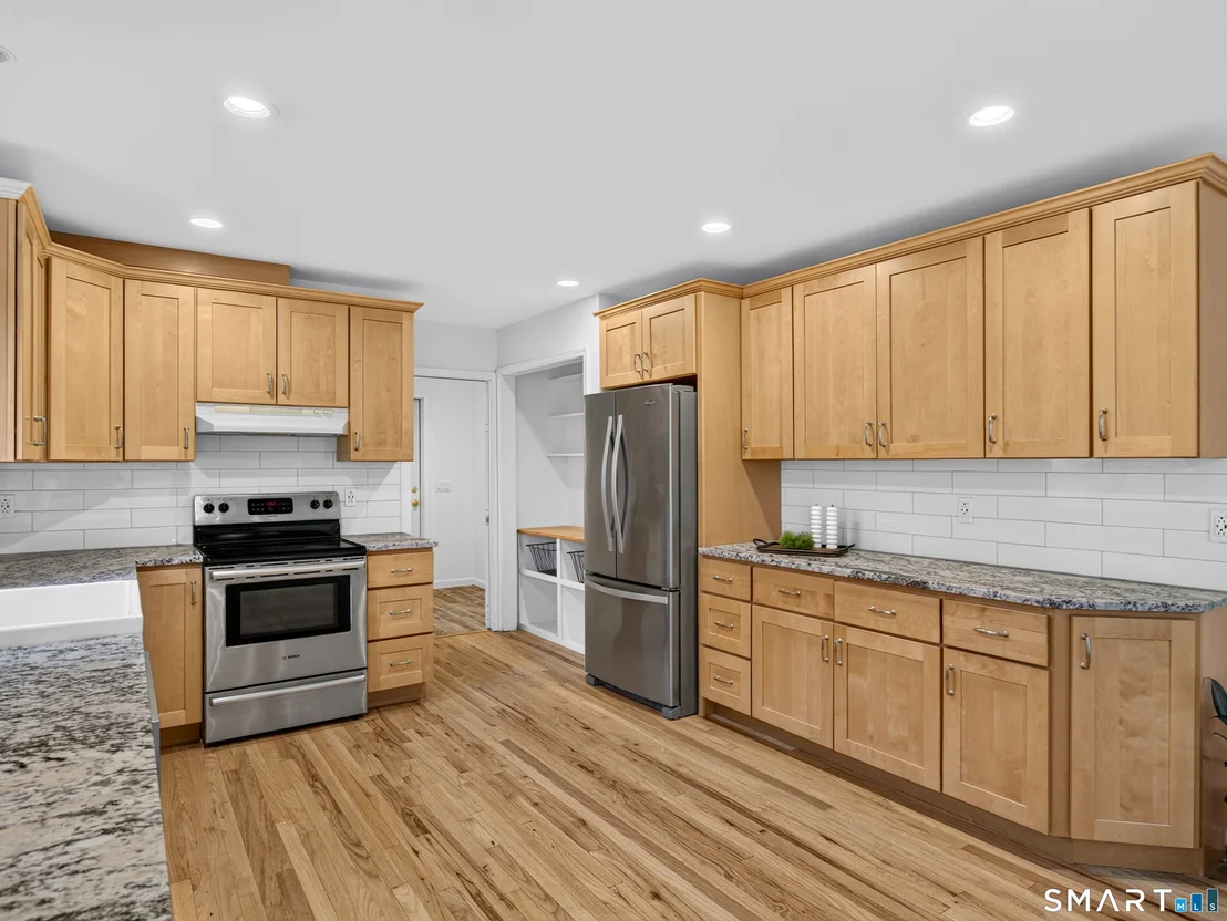 Photo of 7 Hickory Hill Drive