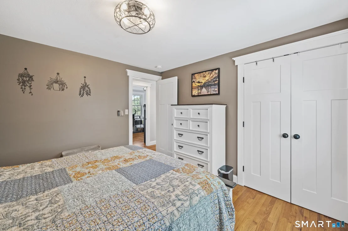 Photo of 18 Wapping Wood Road