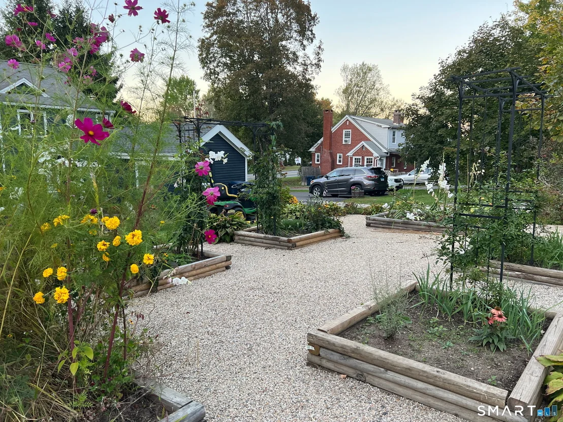 Photo of 409 Main Street