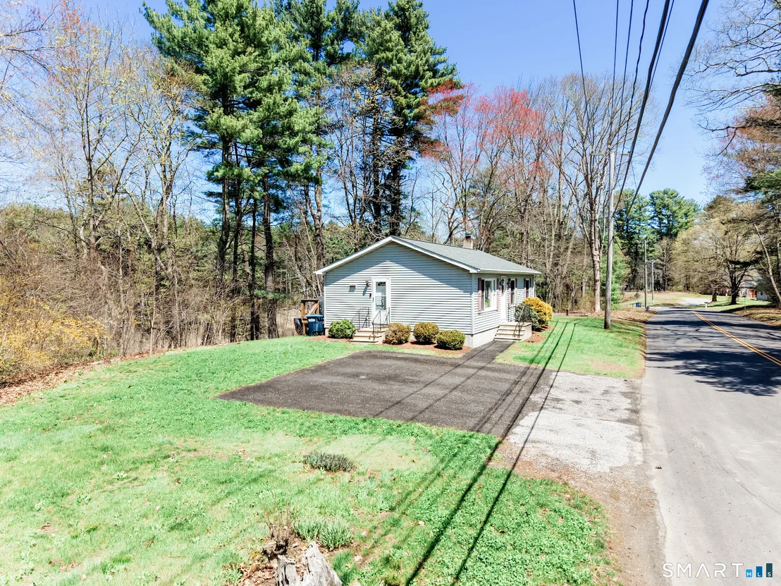 Photo of 199 Mashentuck Road