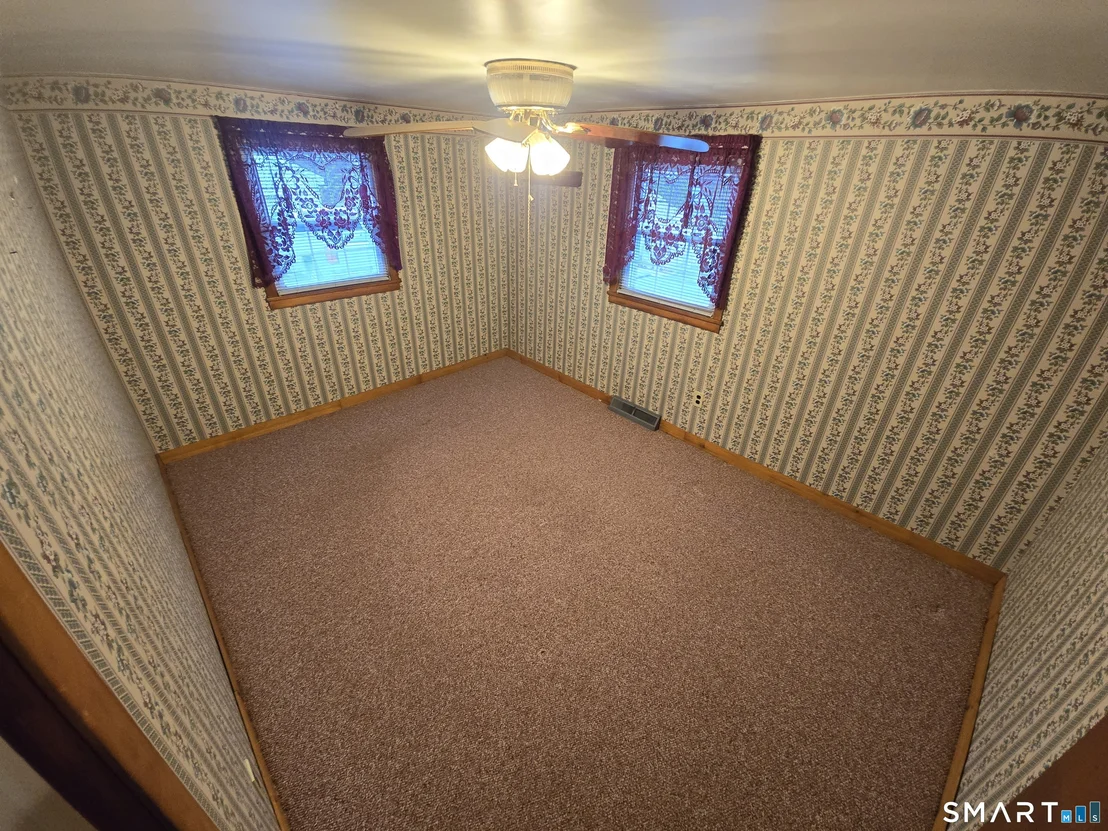 Photo of 99 Squaw Rock Road
