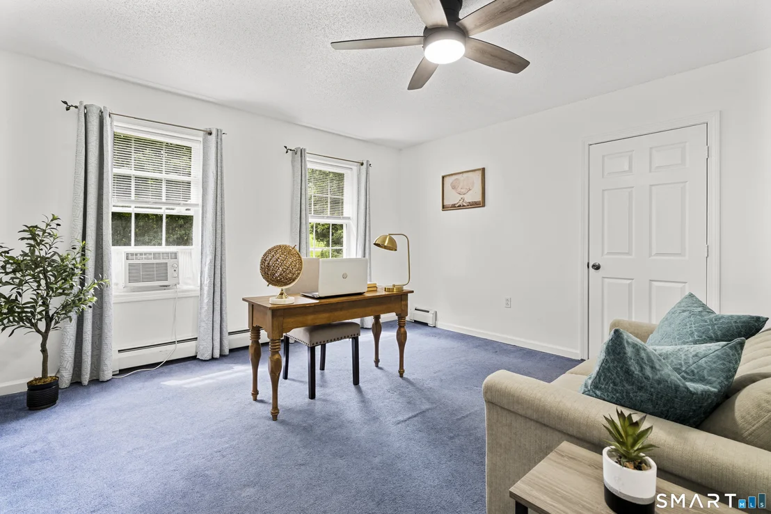 Photo of 264 Trumbull Highway