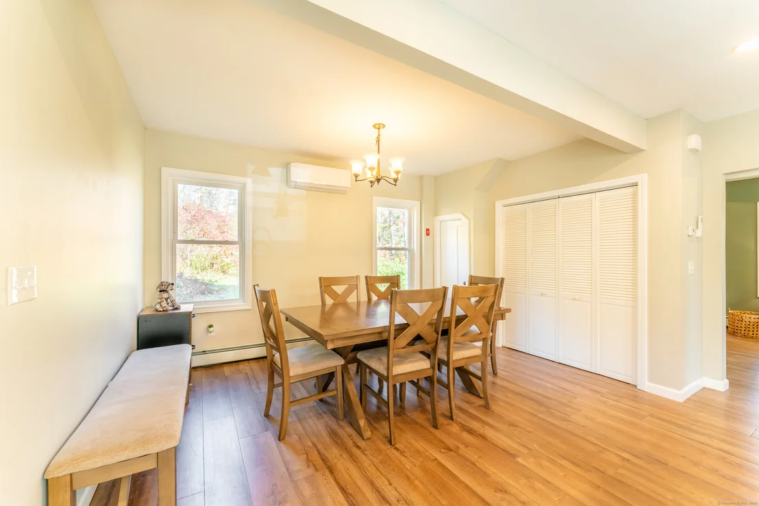 Photo of 280 River Road