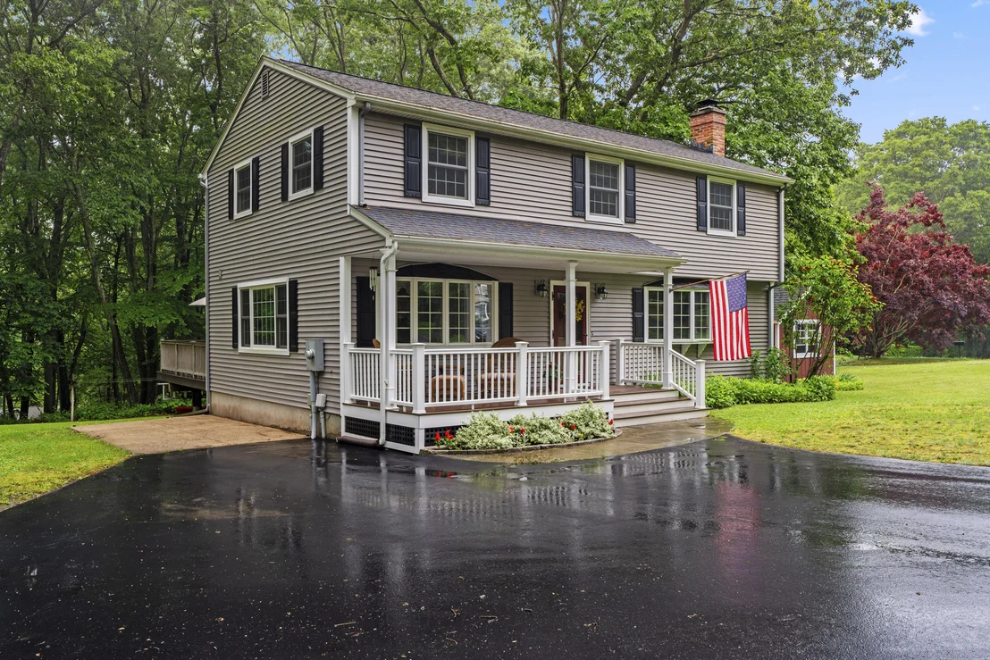 Photo of 1 Old Oak Lane