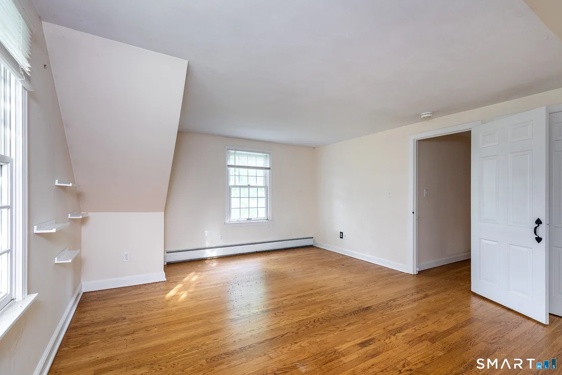 Photo of 124 Botsford Hill Road