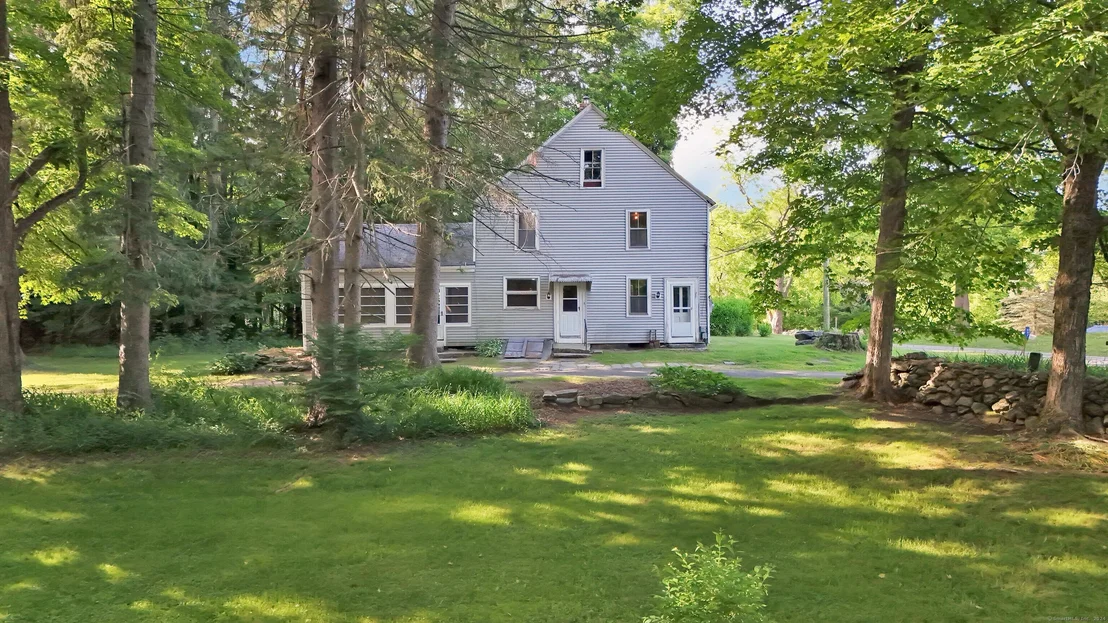 Photo of 657 Colebrook Road