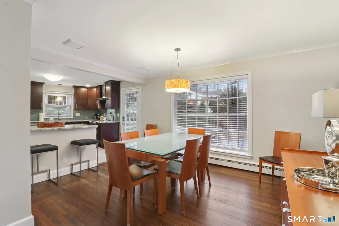 Photo of 51 Round Hill Road