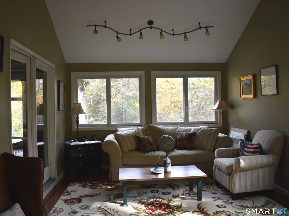 Photo of 665 Norfolk Road