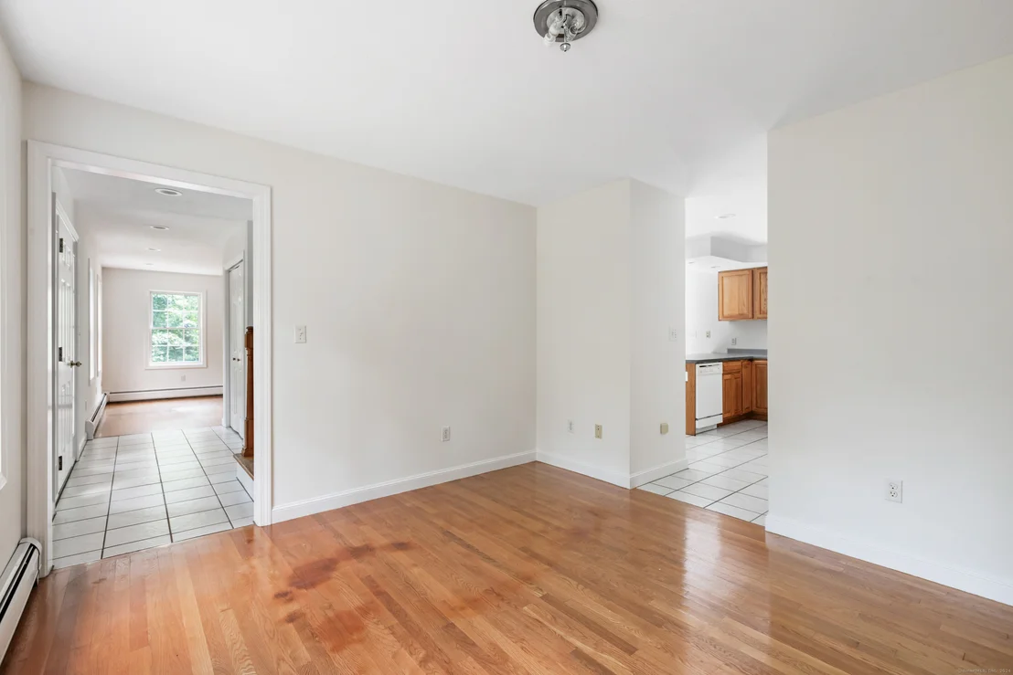 Photo of 341 Quaddick Road
