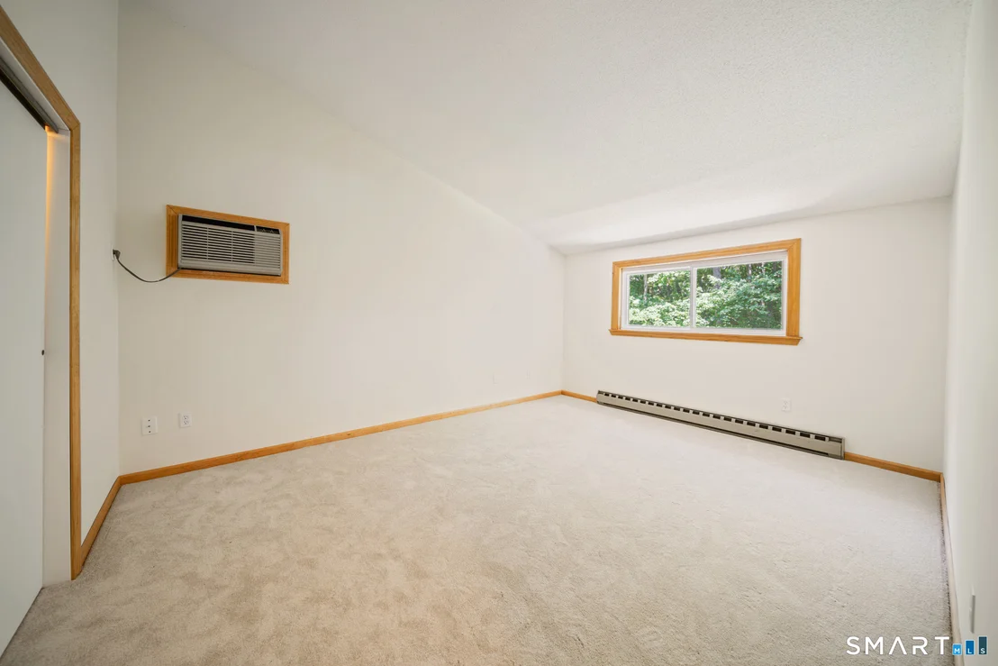 Photo of 231 Crestwood Drive